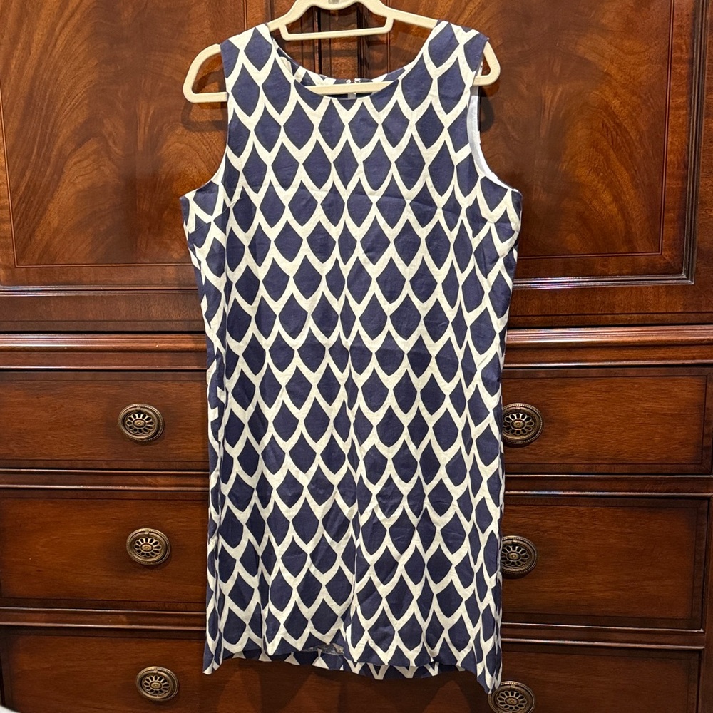 Island Company Navy and White Sleeveless Patterned Mini Dress